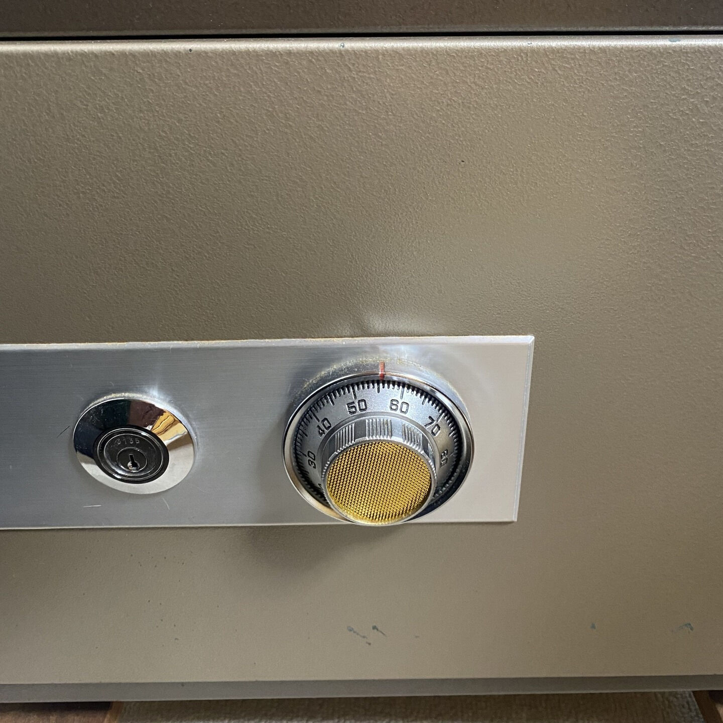 【 札幌市手稲区 金庫 鍵開け 】