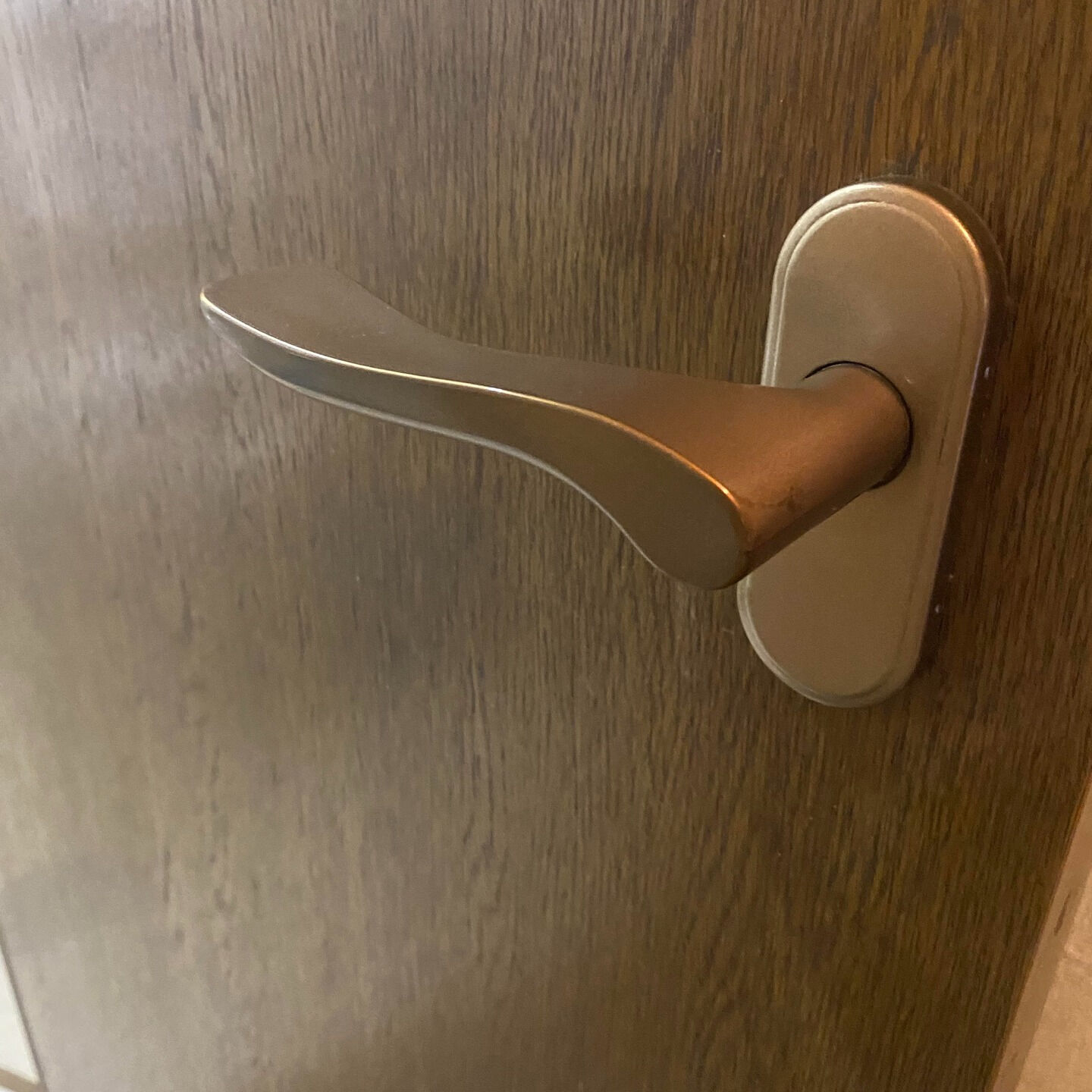 【 札幌市中央区 レバーハンドル 一式交換 】