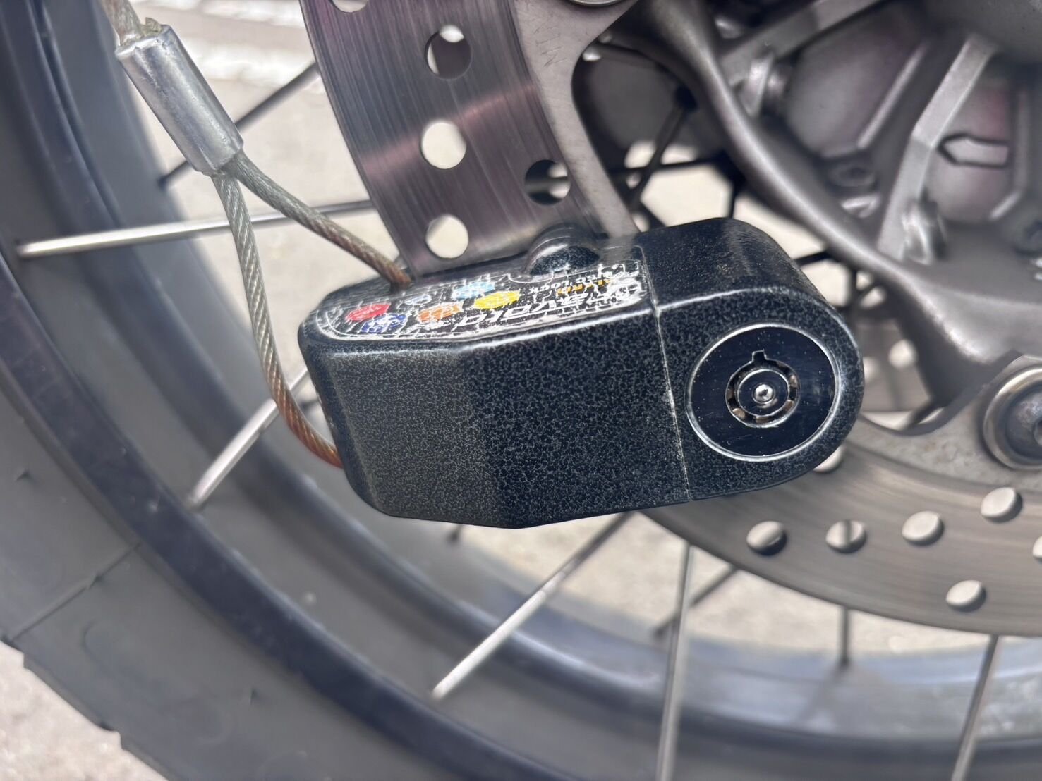 札幌市中央区｜バイクのディスクロック開錠事例。鍵紛失時の対応とチューブラ錠の開錠作業