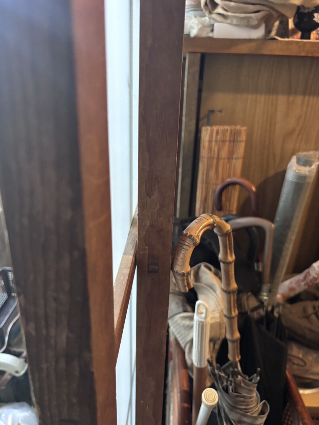 札幌市中央区｜木製引き戸の鍵（ねじ締錠）故障交換！扉厚が合わない難現場を「掘込加工」で無事解決