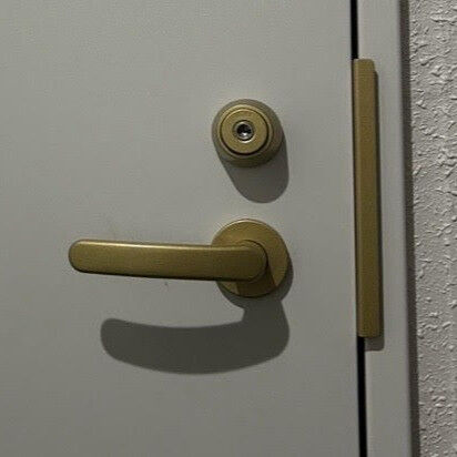札幌市豊平区｜MIWAボタン式防犯サムターンの開錠作業！鍵の忘れも即日対応