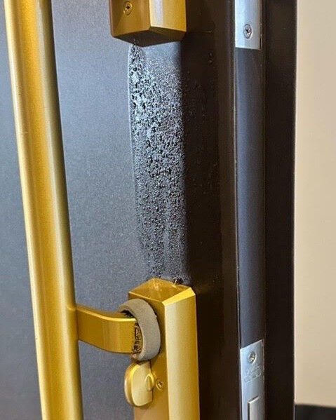 札幌市白石区｜冬の結露で鍵が開かない！寒さによる不具合を即日解決