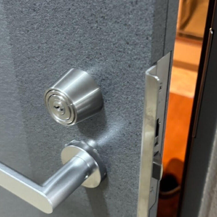 札幌市手稲区｜外出中に鍵を落としてマンションに入れないトラブル発生！「安心しました」の笑顔をいただいた開錠事例をご紹介